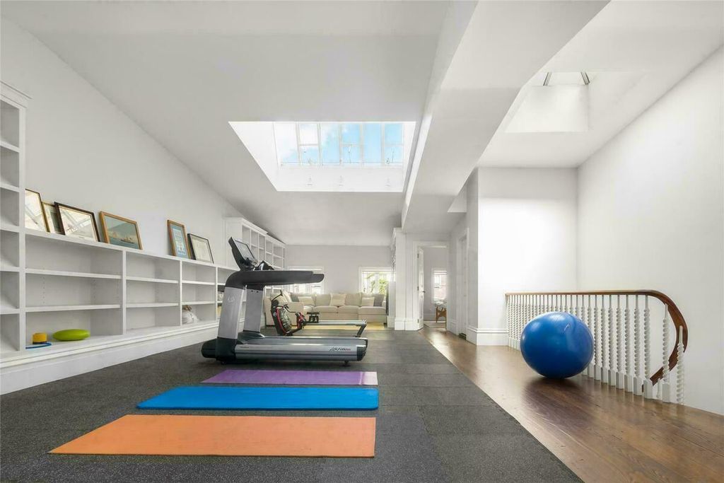 6 Bedroom 10 Bath Home 7,000 Sq Ft in New York