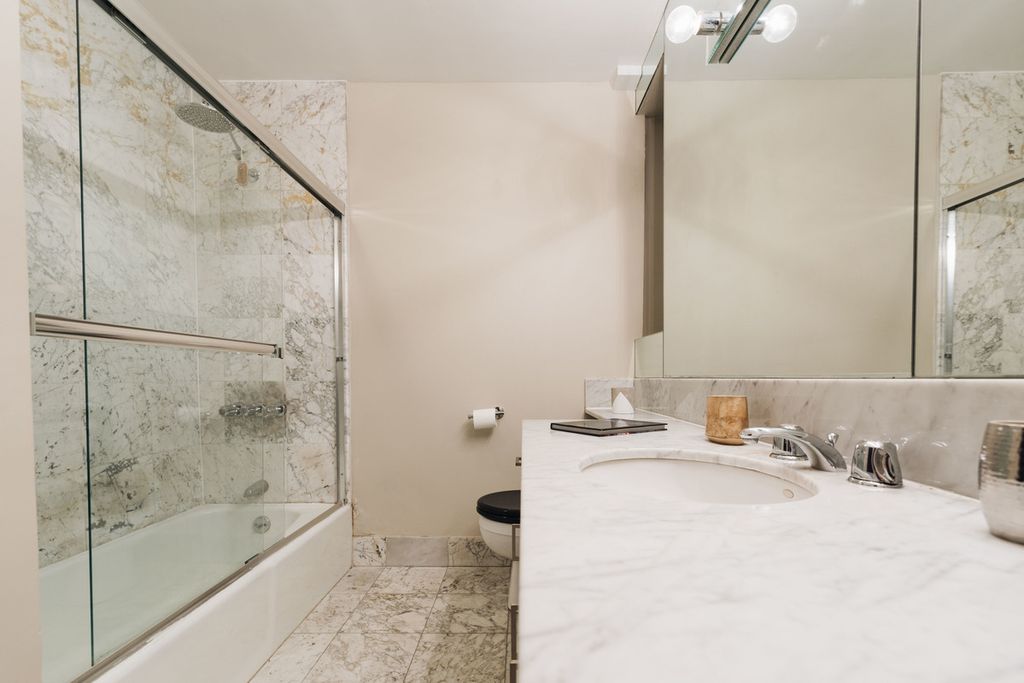 2 Bedroom 2 Bath Condo 1,436 Sq Ft in New York