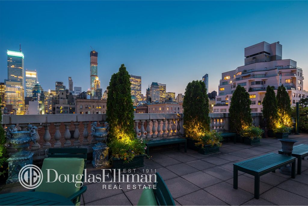 3 Bedroom 2.5 Bath Condo 160,890 Sq Ft in New York