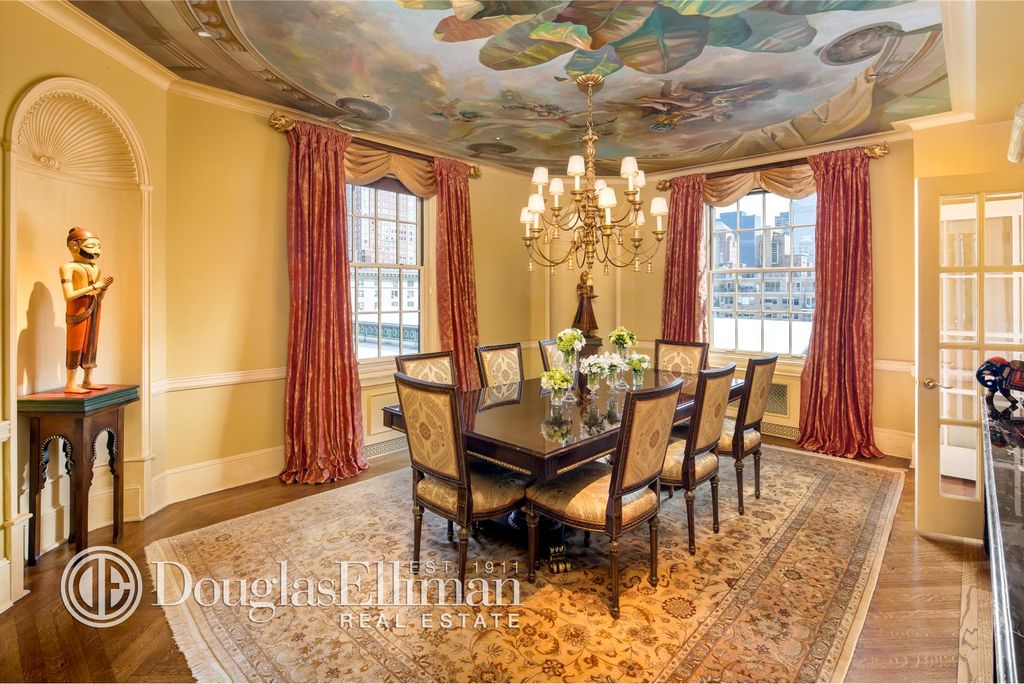 3 Bedroom 2.5 Bath Condo 160,890 Sq Ft in New York