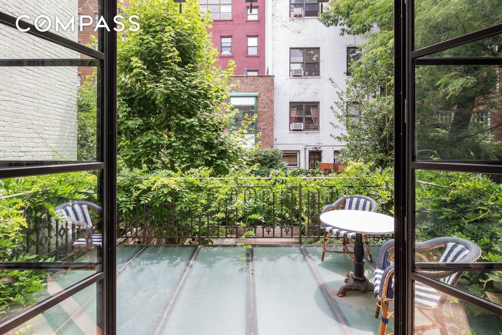 6 Bedroom 10 Bath Townhouse 4,875 Sq Ft in New York