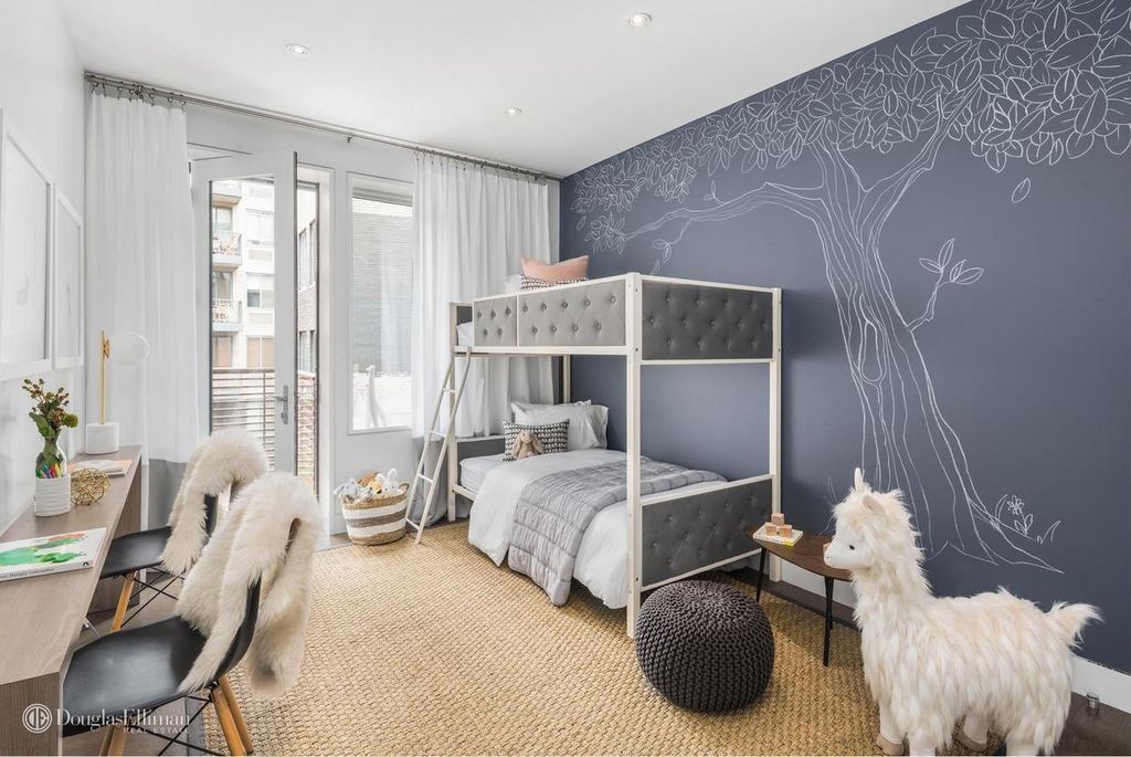 5 Bedroom 4 Bath Townhouse 4,334 Sq Ft in New York