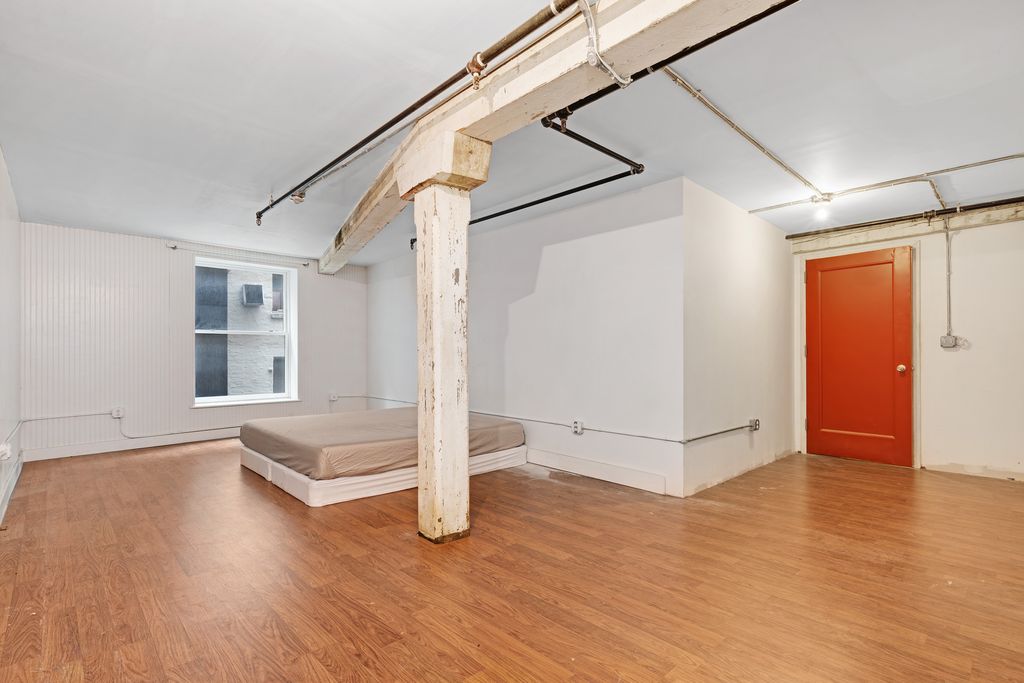 7 Bedroom 7 Bath Home 13,000 Sq Ft in New York