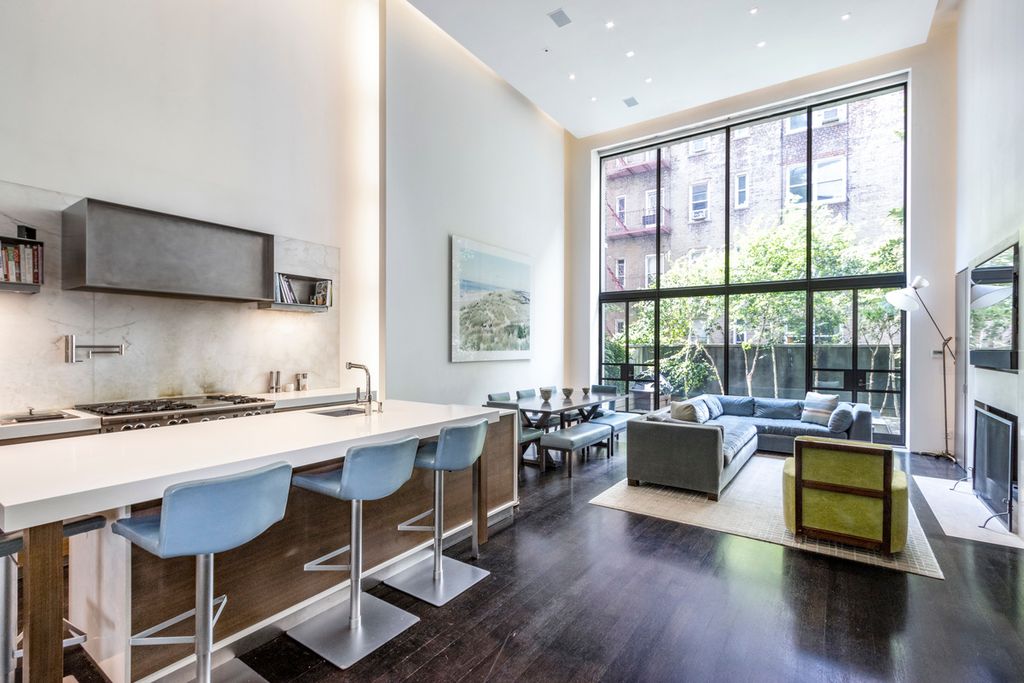 5 Bedroom 7 Bath Home 10,000 Sq Ft in New York