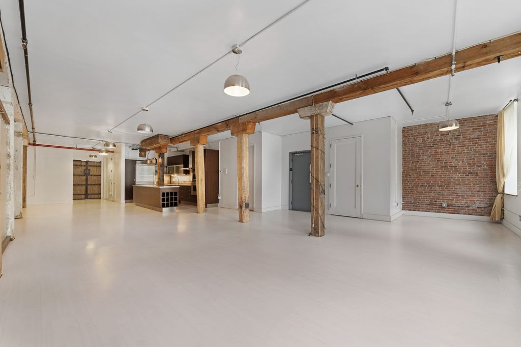 7 Bedroom 7 Bath Home 13,000 Sq Ft in New York