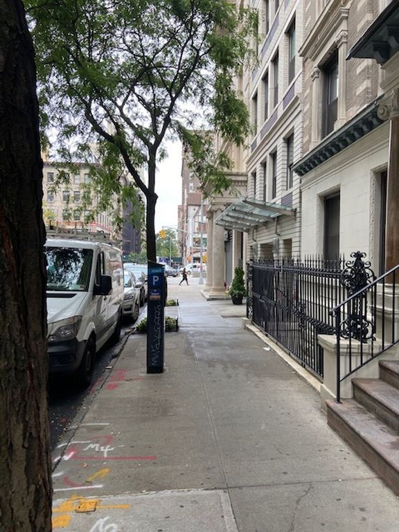 3 Bedroom 2 Bath Home 1,000 Sq Ft in New York