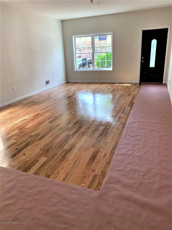 3 Bedroom Property in ZIP 10314 | High ROI Investment Opportunity Near NYC