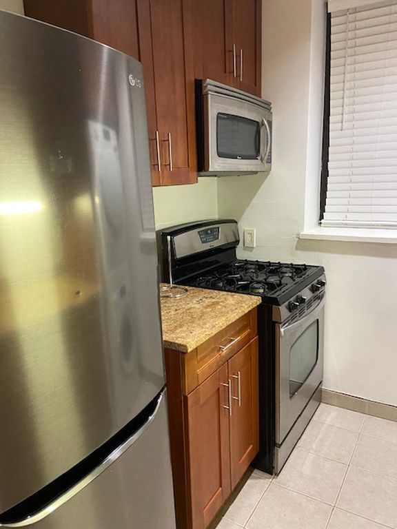 3 Bedroom 2 Bath Home 1,000 Sq Ft in New York