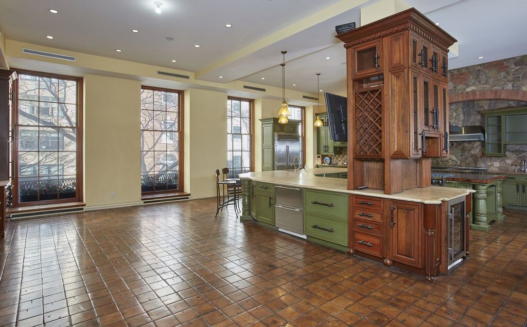 6 Bed 8 Bath Home 20,000 Sq Ft Buyer Match in Zip 10021