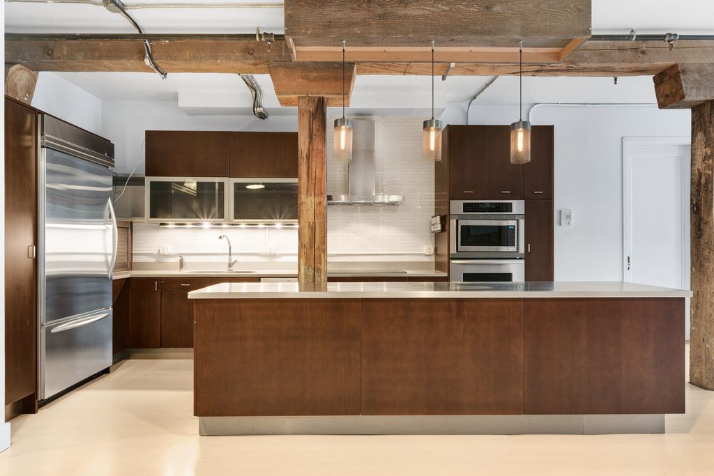 7 Bedroom 7 Bath Home 13,000 Sq Ft in New York