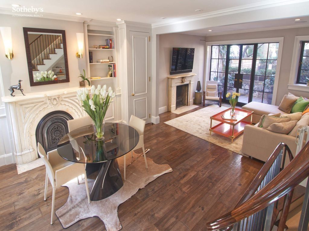 3 Bedroom 2.5 Bath Townhouse 2,400 Sq Ft in New York