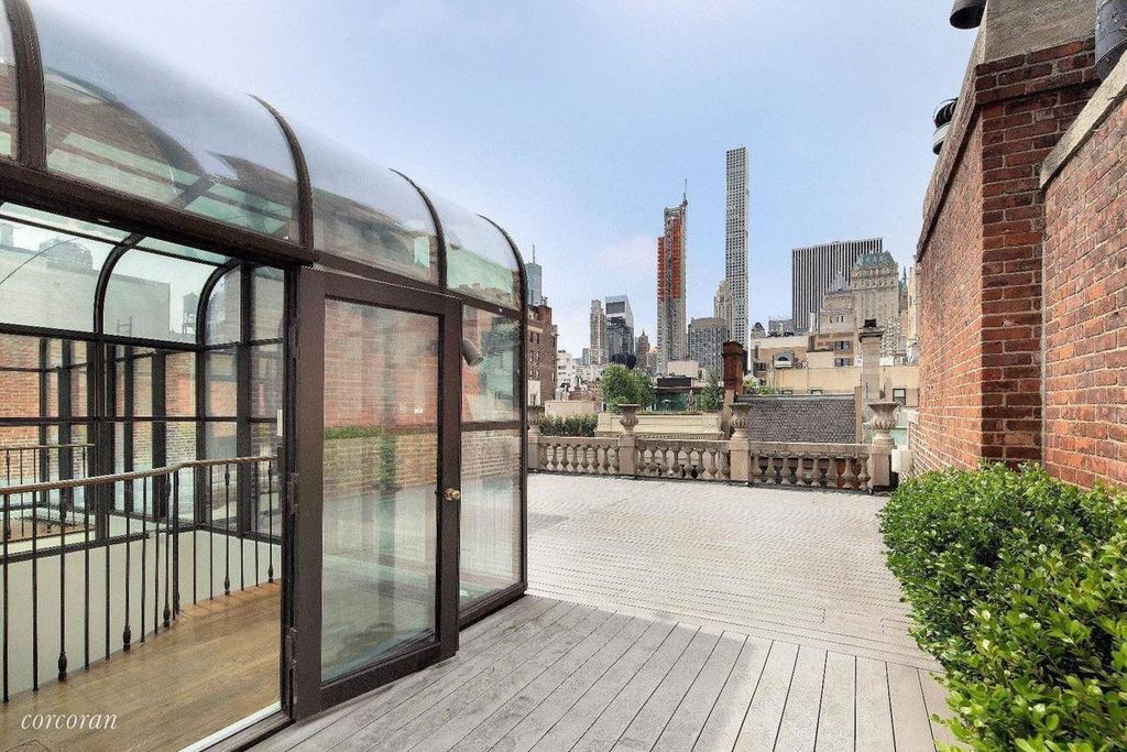 7 Bedroom 8 Bath Townhouse 11,550 Sq Ft in New York
