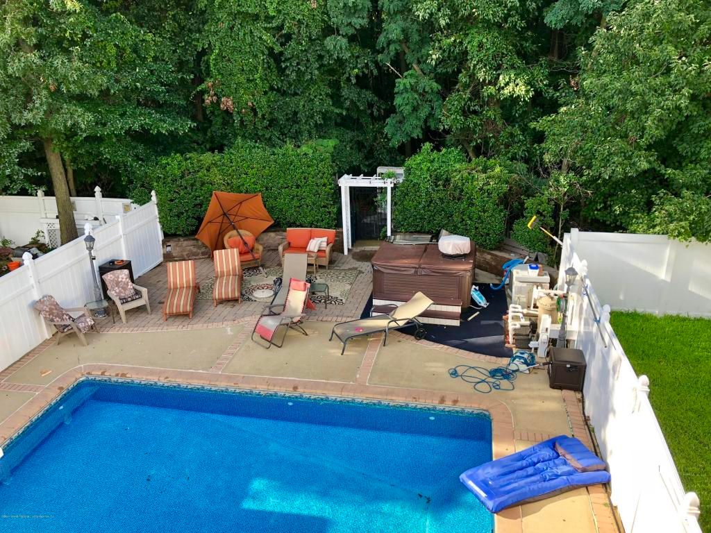 5 Bedroom Property in ZIP 10309 | High ROI Investment Opportunity Near NYC