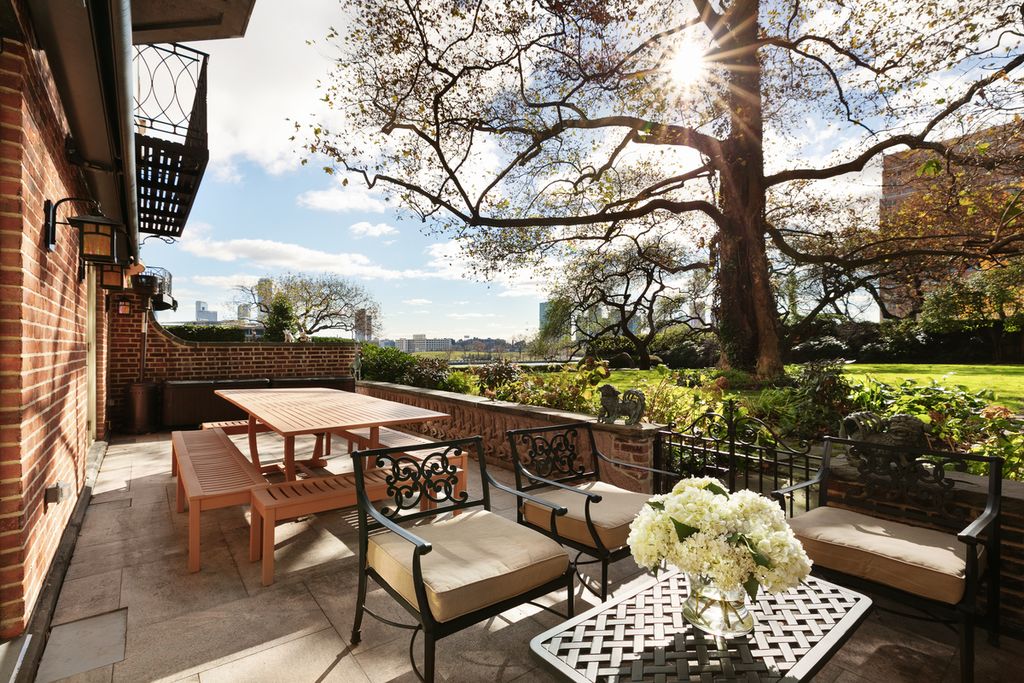 7 Bed 7 Bath Townhouse 8,534 Sq Ft Buyer Match in New York