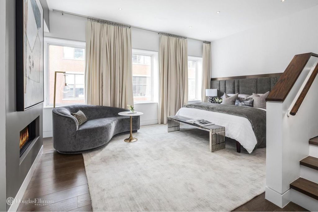 5 Bedroom 4 Bath Townhouse 4,334 Sq Ft in New York