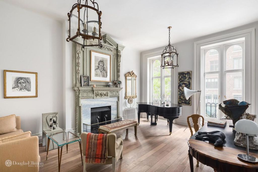 4 Bedroom 8 Bath Townhouse 4,930 Sq Ft in New York