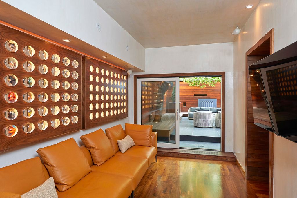 5 Bed 9 Bath Home 7,443 Sq Ft Buyer Match in Zip 10028