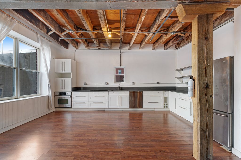 7 Bedroom 7 Bath Home 13,000 Sq Ft in New York