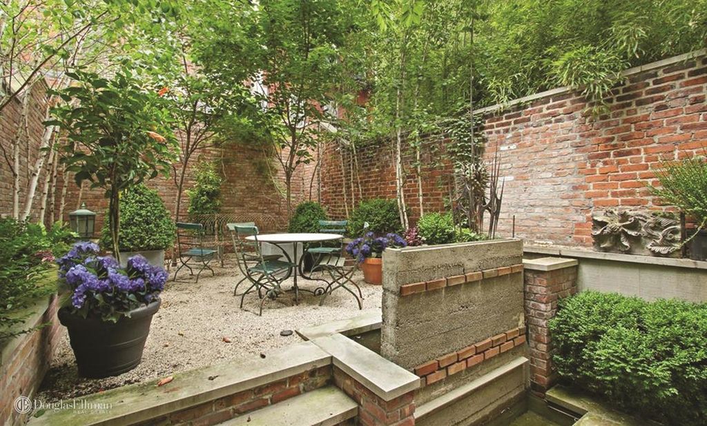 4 Bedroom 8 Bath Townhouse 4,930 Sq Ft in New York