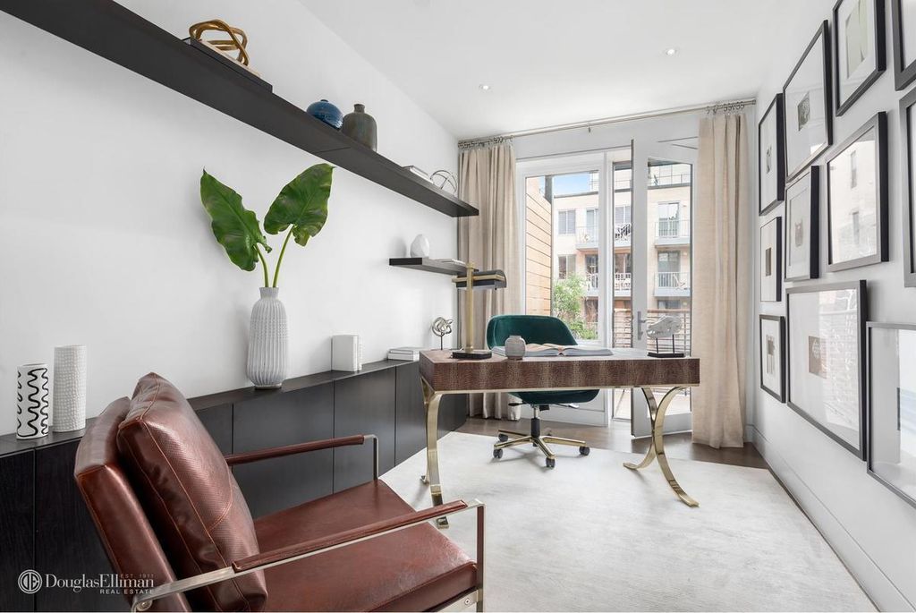 5 Bedroom 4 Bath Townhouse 4,334 Sq Ft in New York