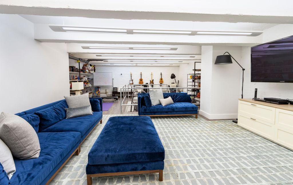 5 Bedroom 7 Bath Home 10,000 Sq Ft in New York
