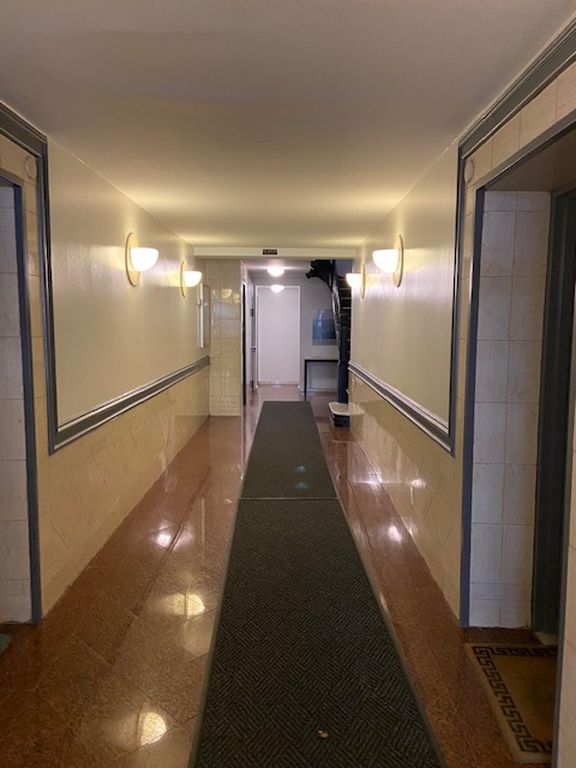 3 Bedroom 2 Bath Home 1,000 Sq Ft in New York