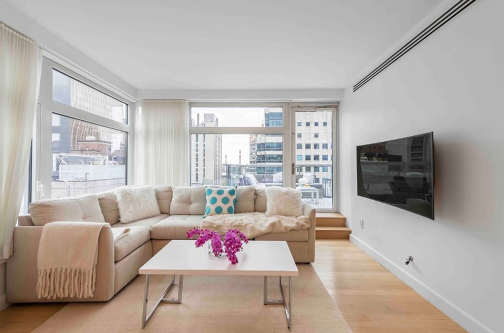 3 Bedroom 4 Bath Condo 1,773 Sq Ft in New York