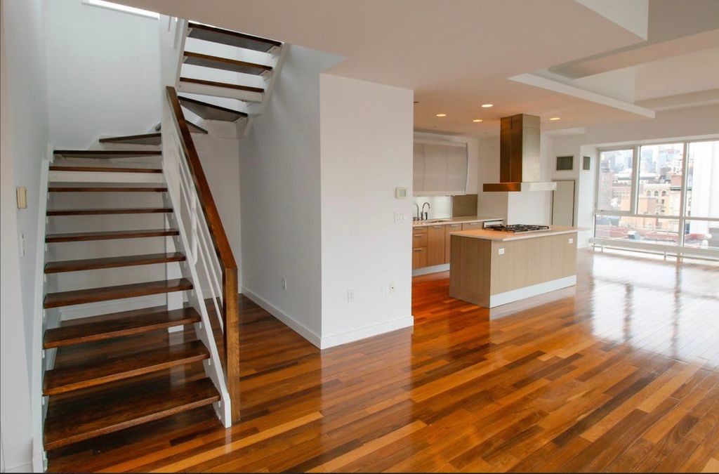3 Bedroom 4 Bath Condo 2,700 Sq Ft in New York