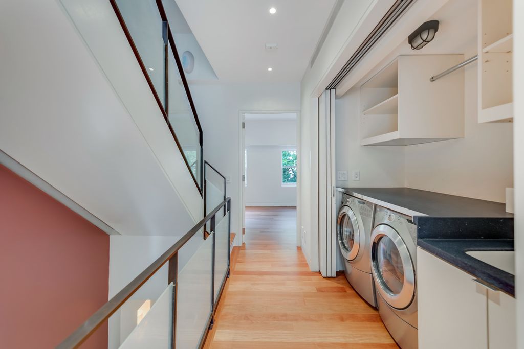 5 Bedroom 4 Bath Townhouse 4,068 Sq Ft in New York