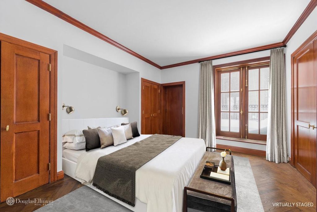 4 Bedroom 5 Bath Townhouse 4,400 Sq Ft in New York